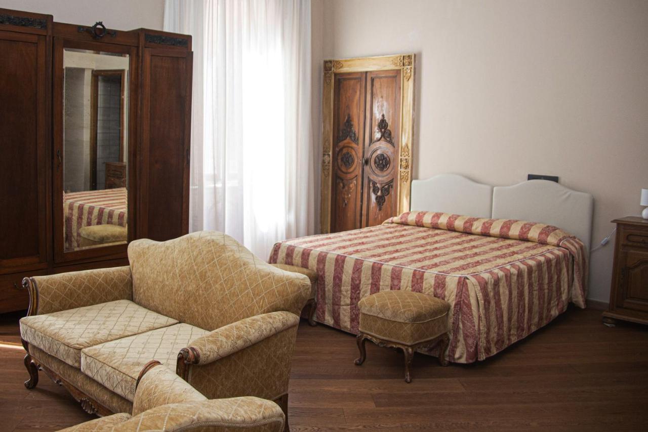 Hotel Tornielli 9 Novara Esterno foto
