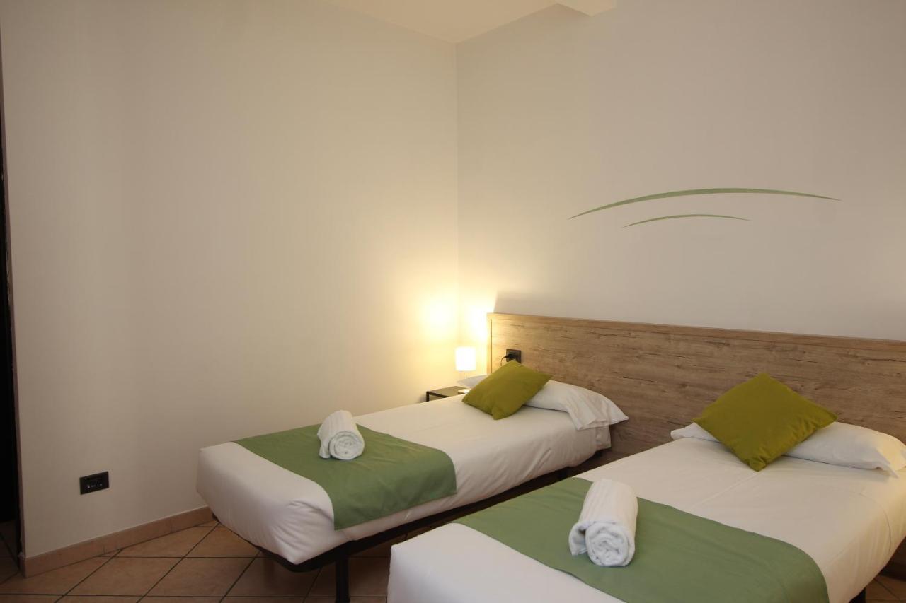 Hotel Tornielli 9 Novara Esterno foto